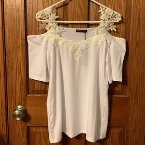 NWT Noracora blouse